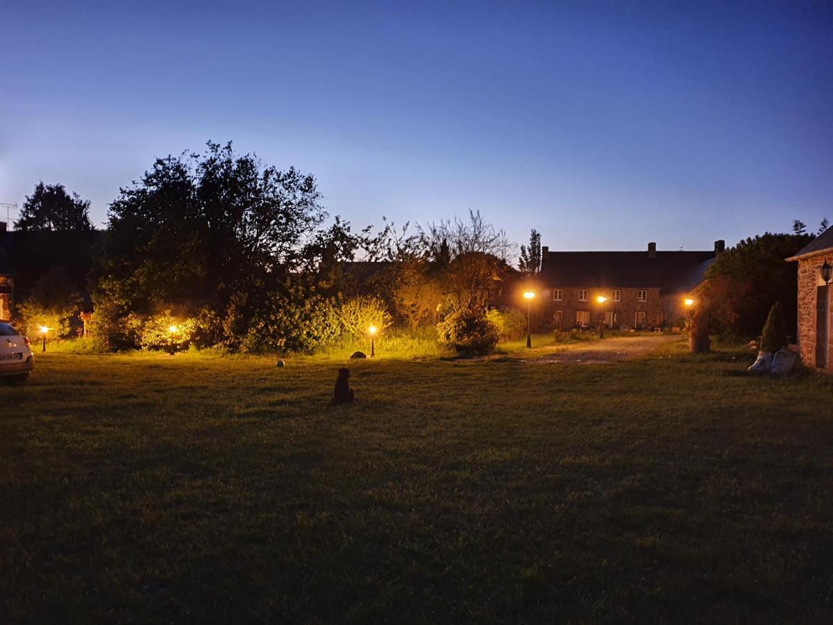 Lesroses1680 Bed & Breakfast Blainville-sur-Mer Екстериор снимка