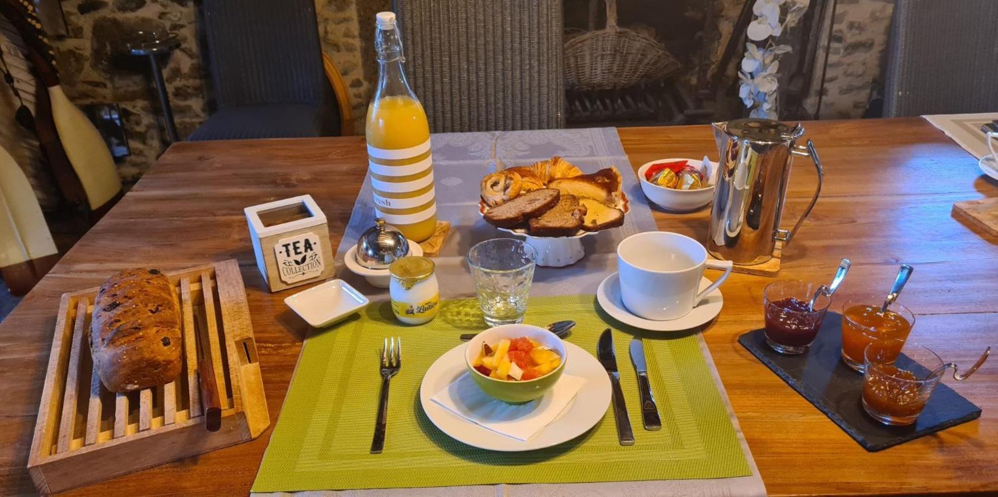 Lesroses1680 Bed & Breakfast Blainville-sur-Mer Екстериор снимка
